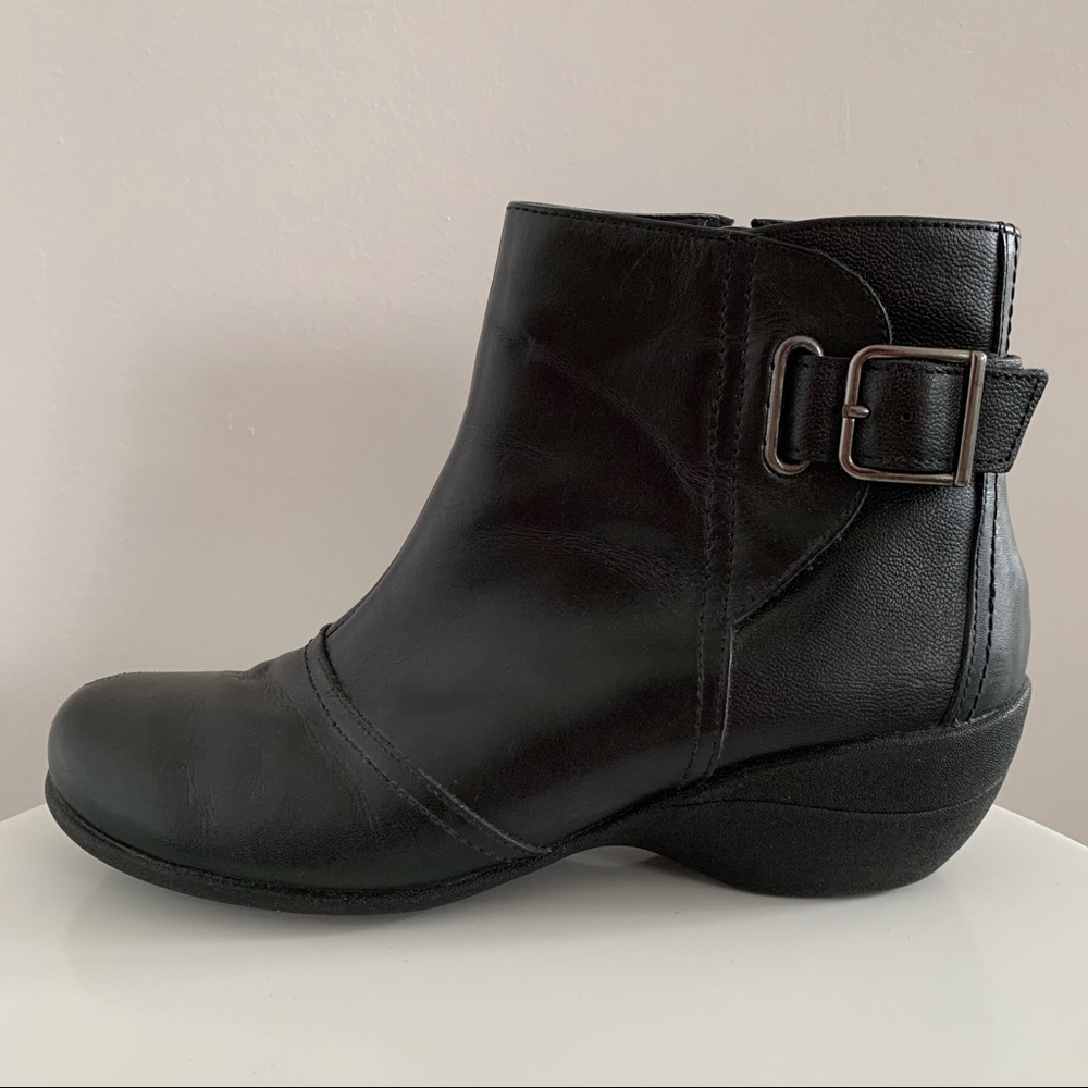 Hush Puppies Kana - Black Leather Waterproof Insulated Ankle Boots - Size 8.5M
